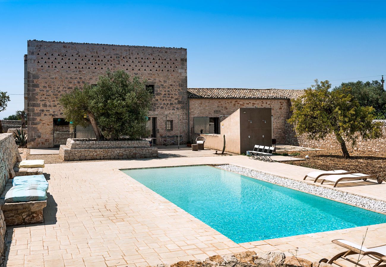 Villa in Santa Croce Camerina - Designer country villa with pool in Ragusa, Sicily - 11 pax