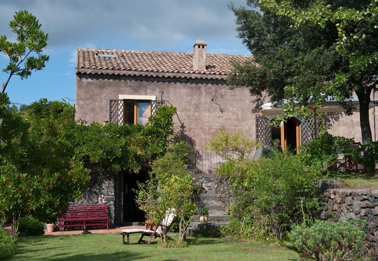 House in Trecastagni - Typical country villa for families near Etna, Sicily