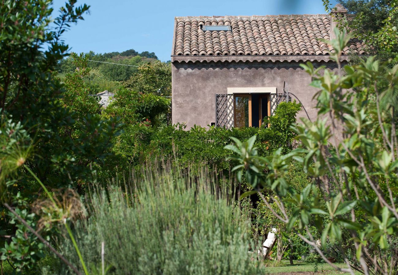 House in Trecastagni - Typical country villa for families near Etna, Sicily