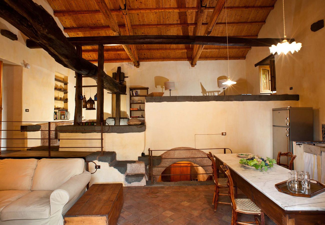 House in Trecastagni - Typical country villa for families near Etna, Sicily