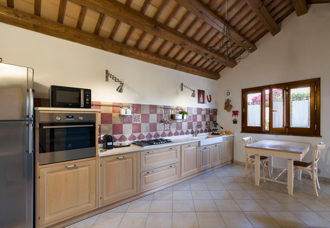 Villa in Buseto Palizzolo - Splendid country villa with pool