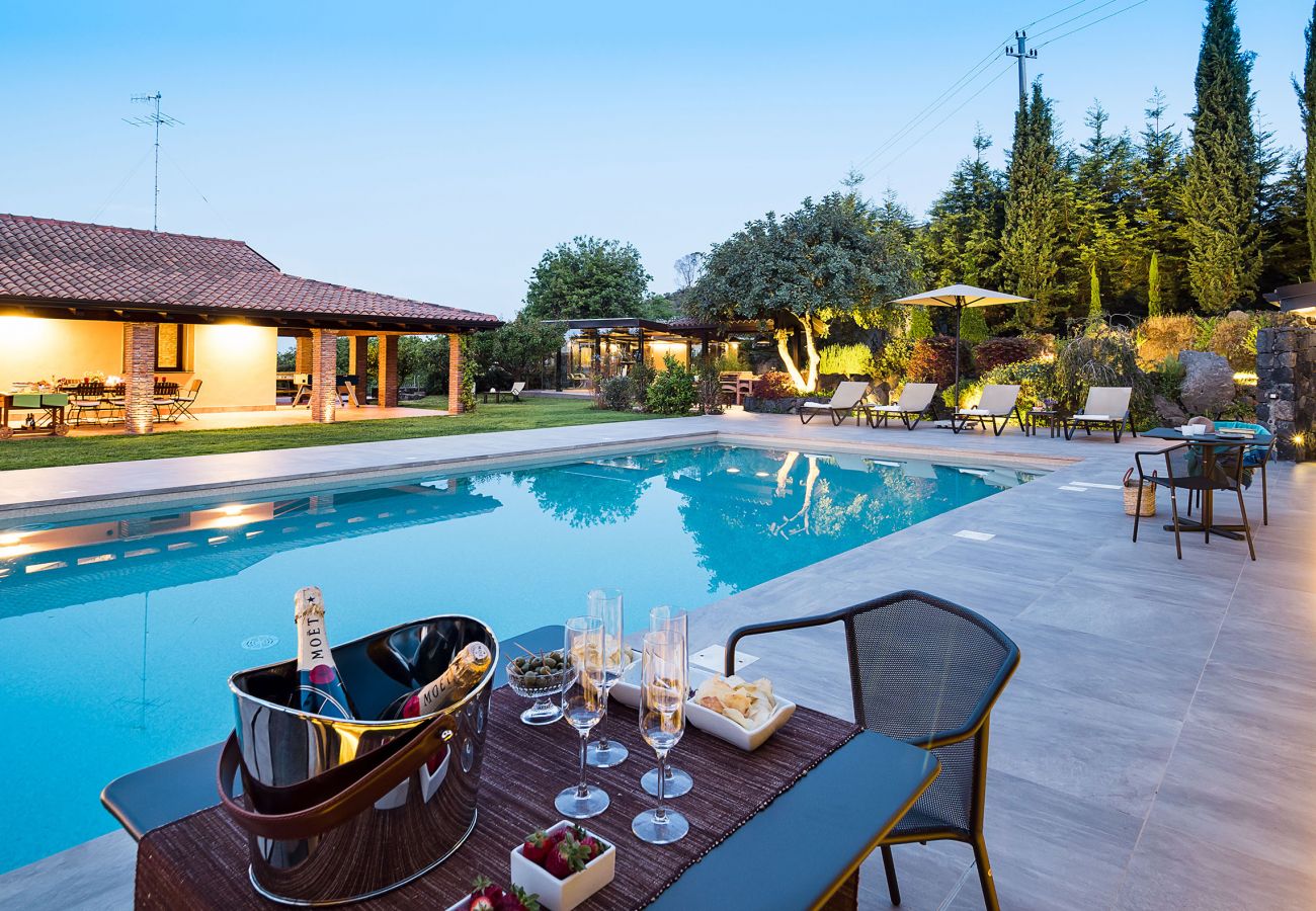 Villa in Viagrande - Luxury villa with pool and gym near Etna, Sicily