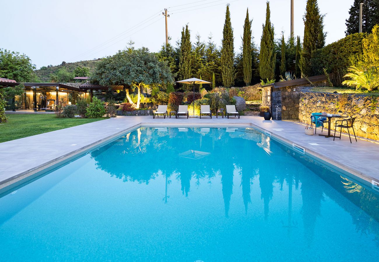 Villa in Viagrande - Luxury villa with pool and gym near Etna, Sicily