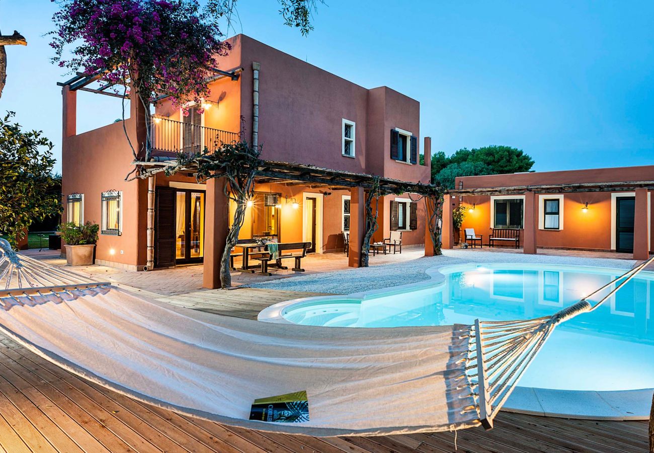 Villa in Marsala - Nice villa with pool, 1 km from sea, Marsala, Sicily - 10 pax