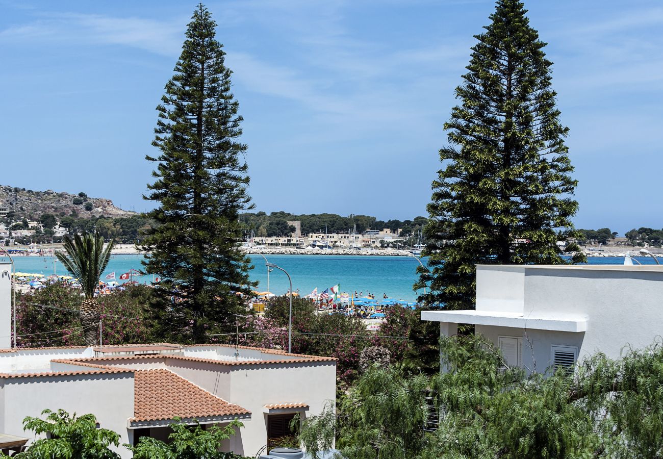 Apartment in San Vito Lo Capo - Apartment with terrace, 80 metres from the beasch of San Vito lo Capo, Sicily