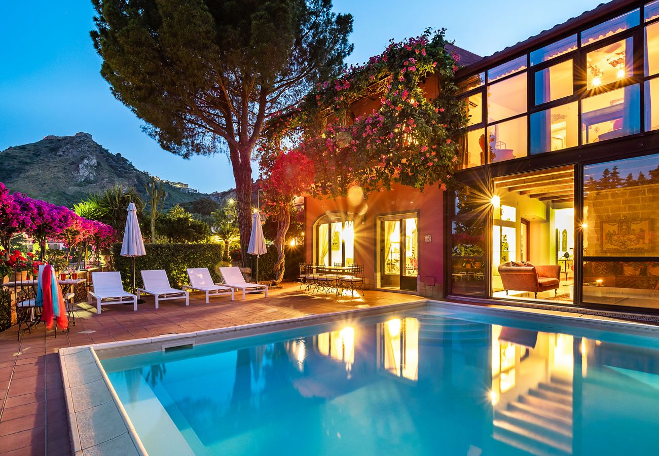 Villa in Taormina - Premium villa with pool in Taormina, Sicily - 10 pax