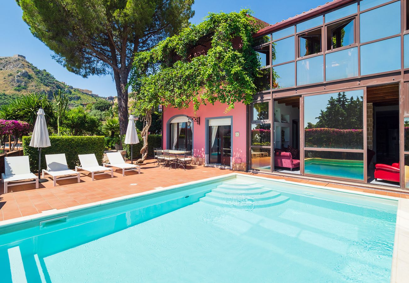 Villa in Taormina - Premium villa with pool in Taormina, Sicily - 10 pax