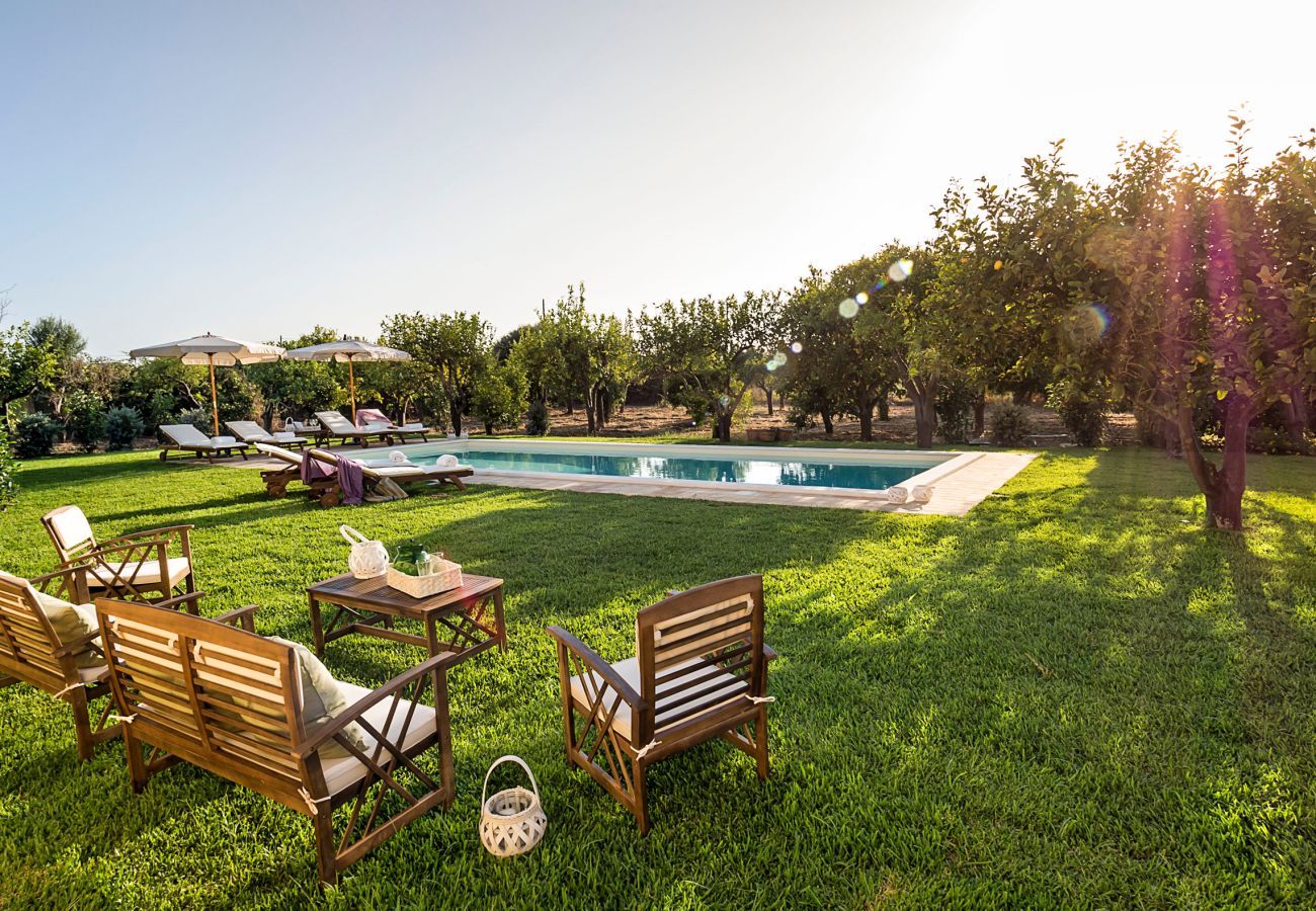 Villa in Syracuse - Four Seasons Villa in Syracuse, Sicily