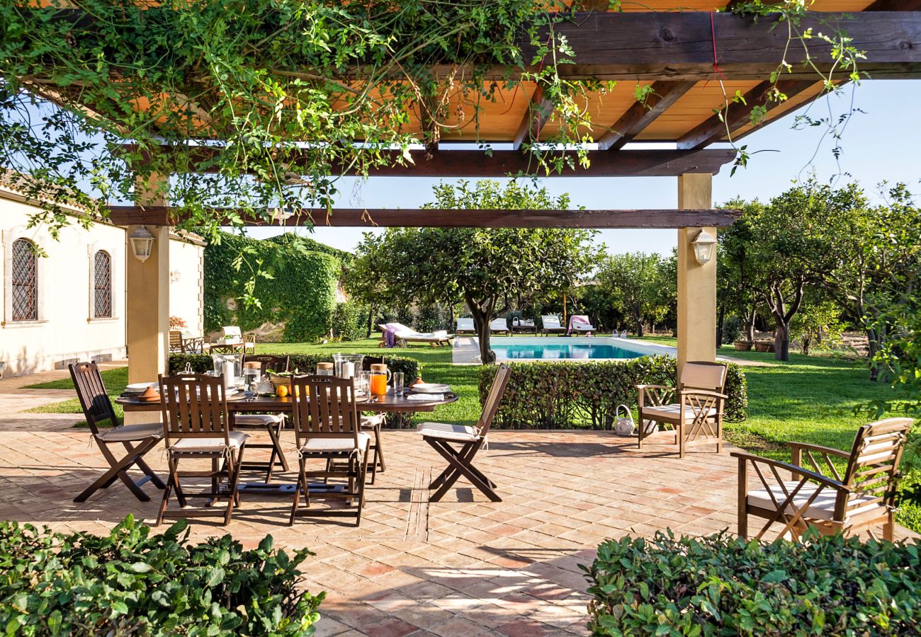 Villa in Syracuse - Four Seasons Villa in Syracuse, Sicily