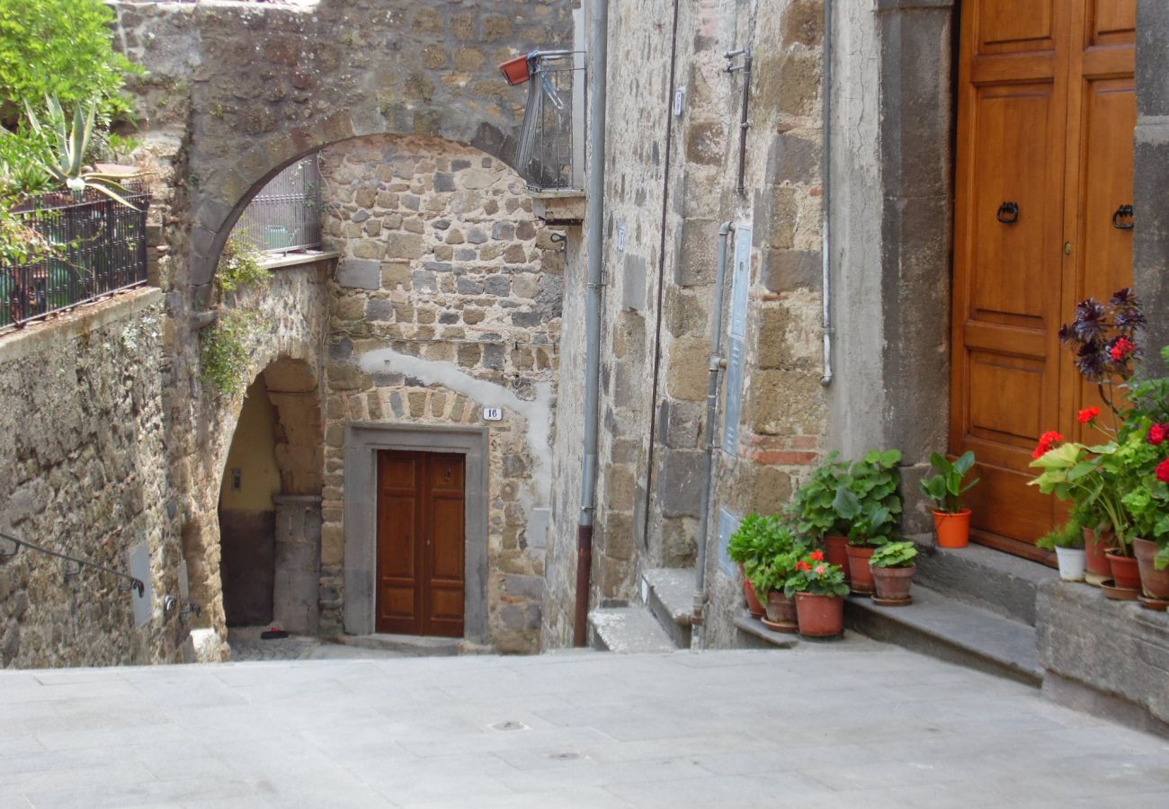 House in Bolsena - Holiday home Maris - just 300 m from the beach and with Whirlpool