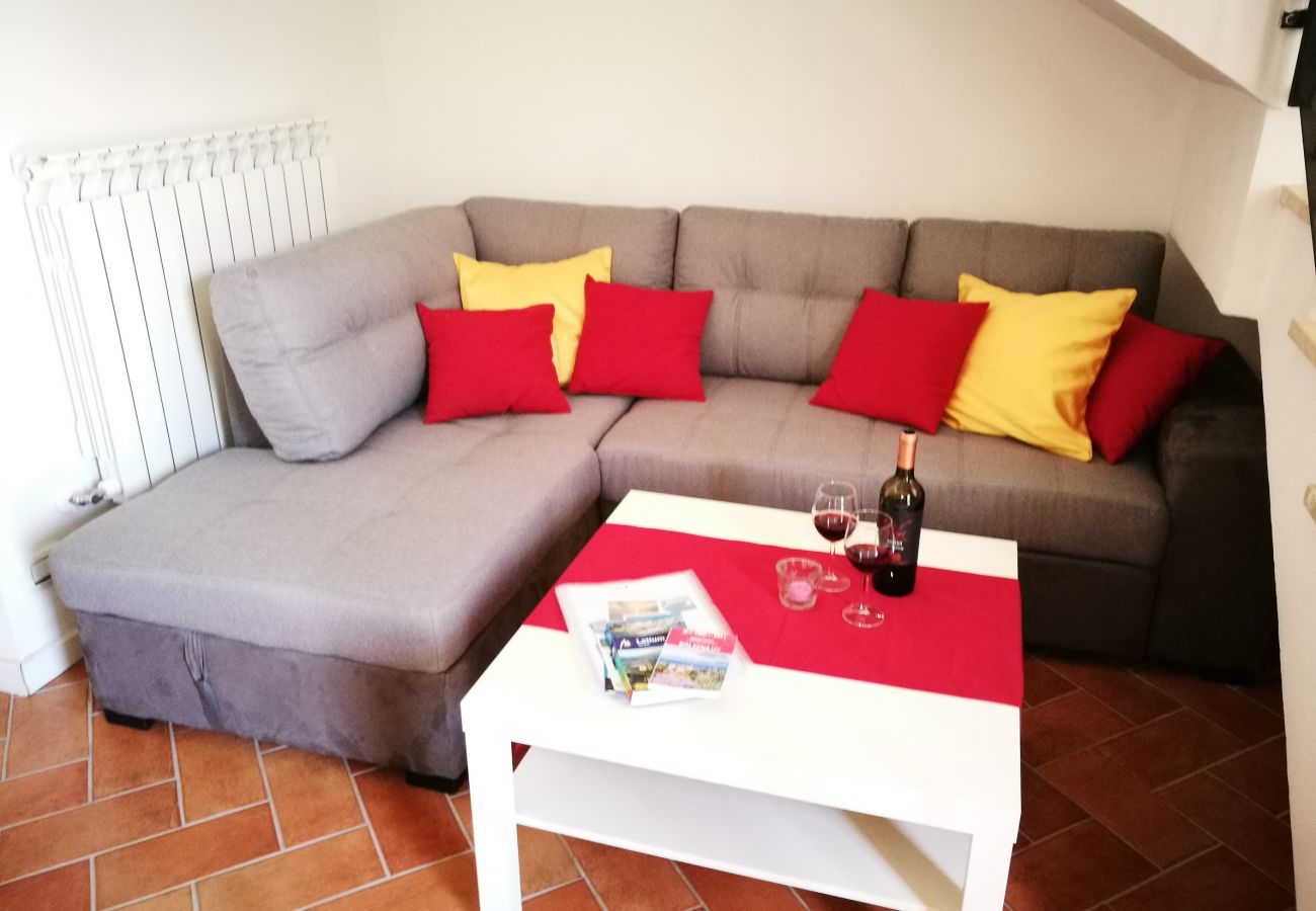 House in Bolsena - Holiday home Maris - just 300 m from the beach and with Whirlpool