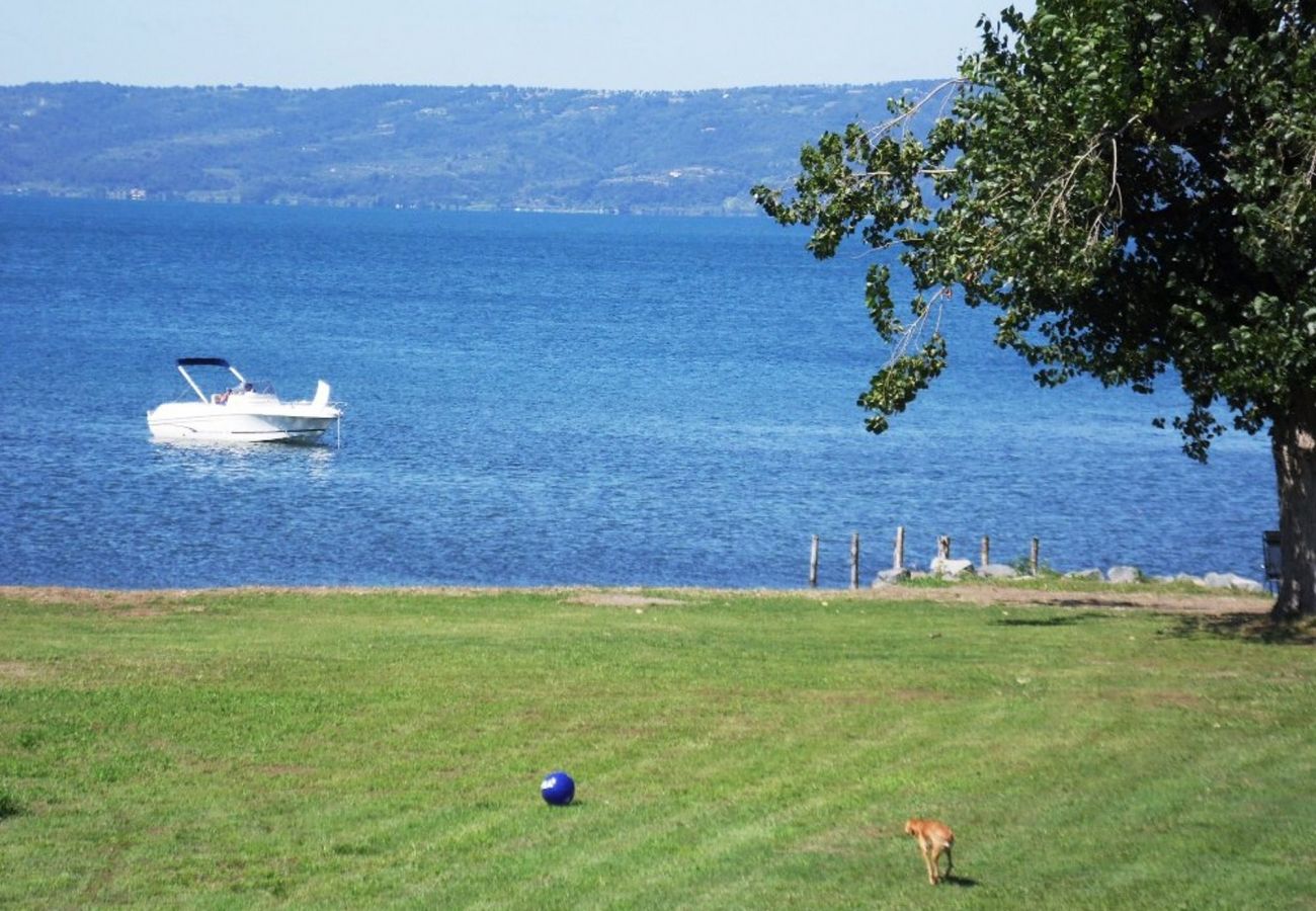 Apartment in Bolsena - Thesan - Apartment directly on the lake