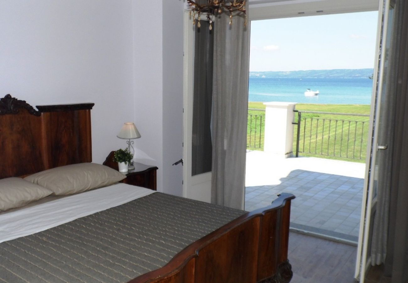 Apartment in Bolsena - Thesan - Apartment directly on the lake