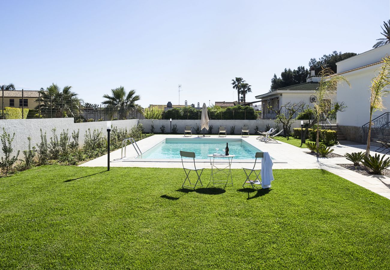 Villa in Marsala - Villa with pool by the sea, Marsala, Sicily