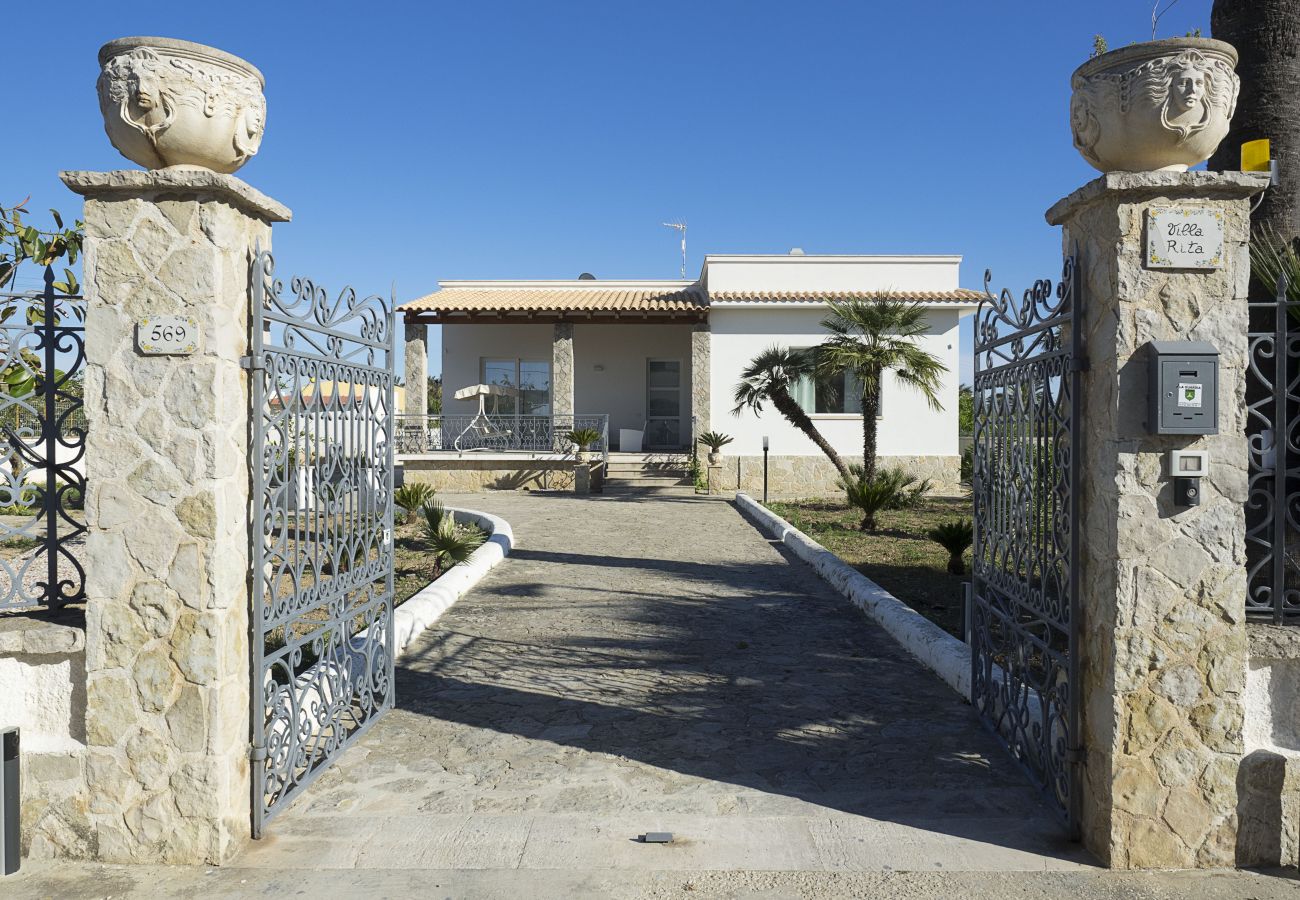 Villa in Marsala - Villa with pool by the sea, Marsala, Sicily