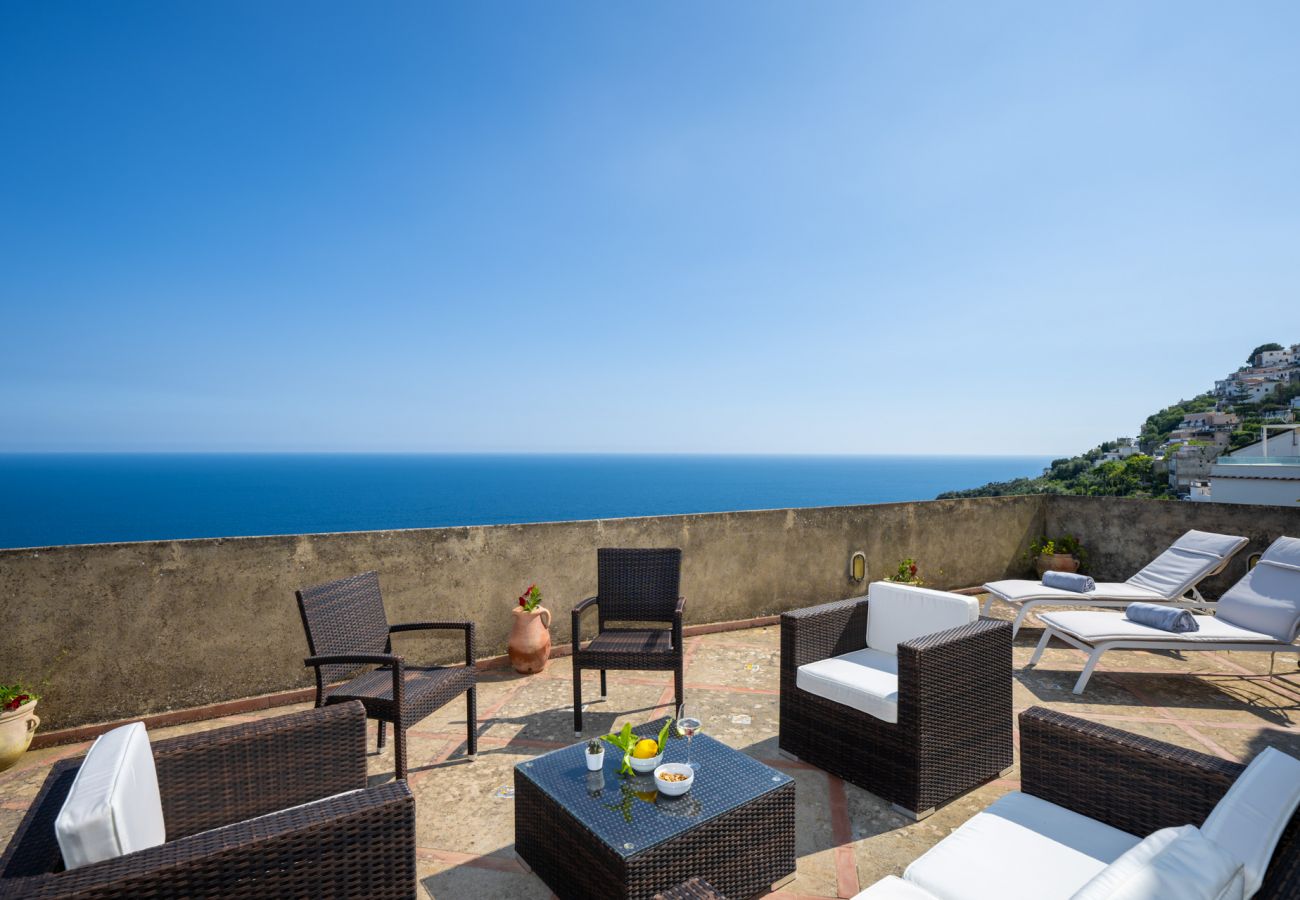 Villa in Praiano - Villa Panorama - Pool overlooking the sea and Sauna