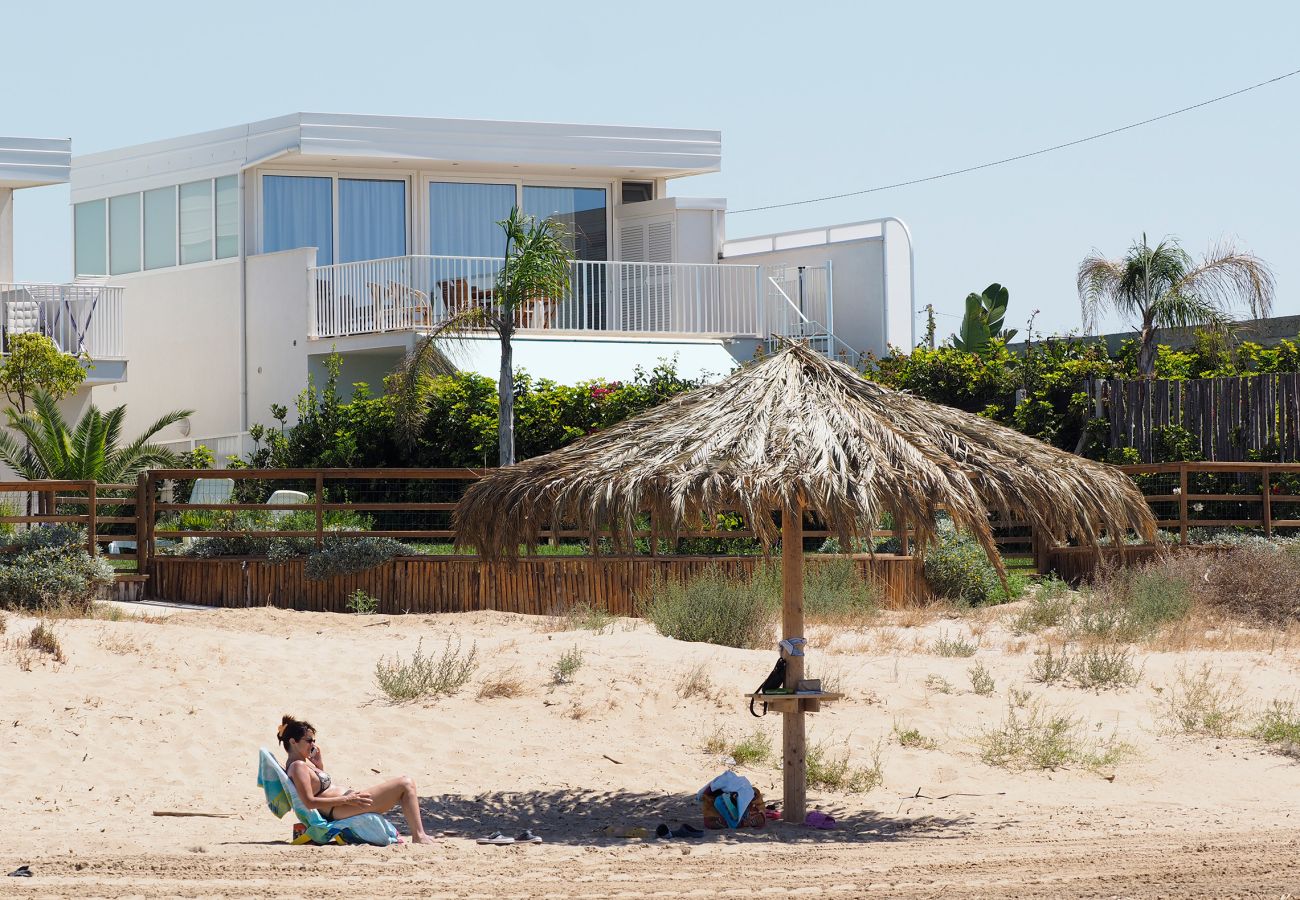 Villa in Donnalucata - Fabulous seafront villa in Donnalucata, Sicily