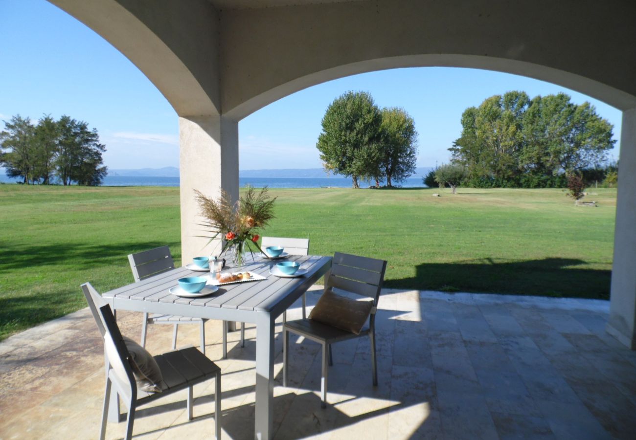 patio with lake view in Bolsena