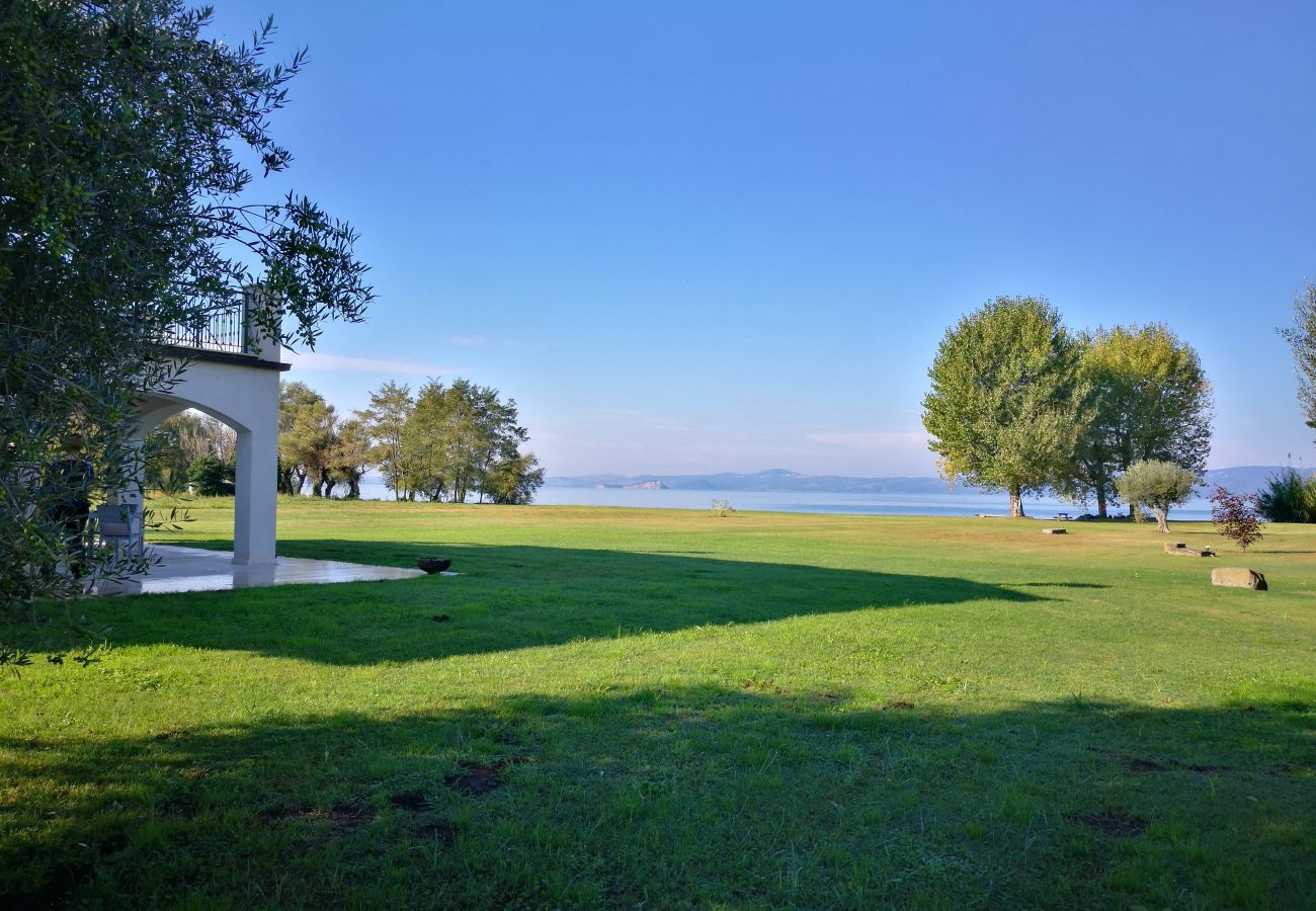 holiday apartment with view of Lake Bolsena