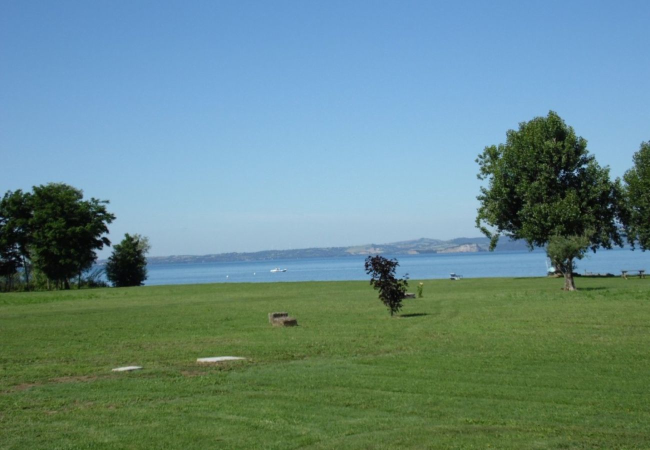 holiday home direclty on Lake Bolsena in Central Italy