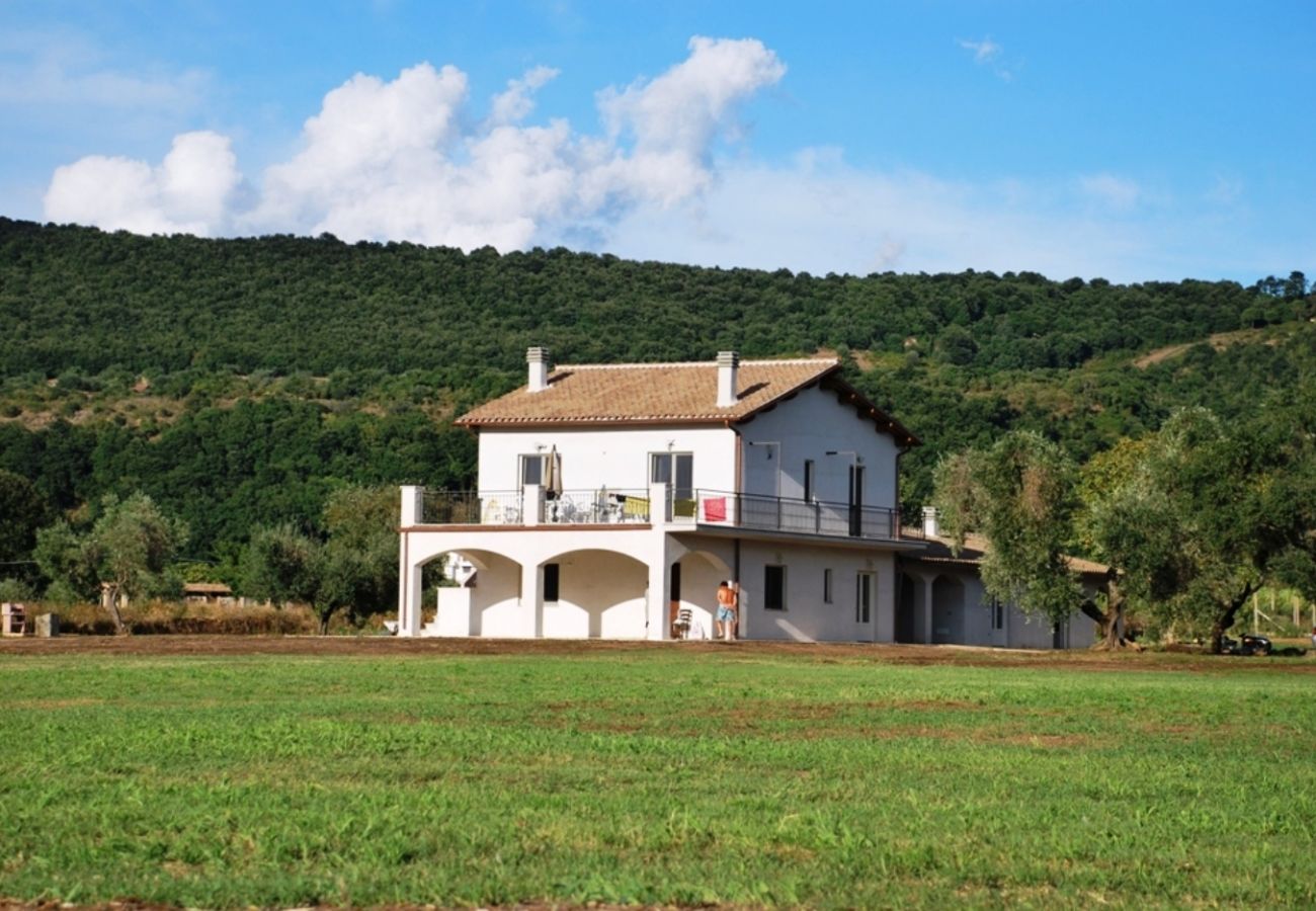 beautiful holiday home directly on Lake Bolsena