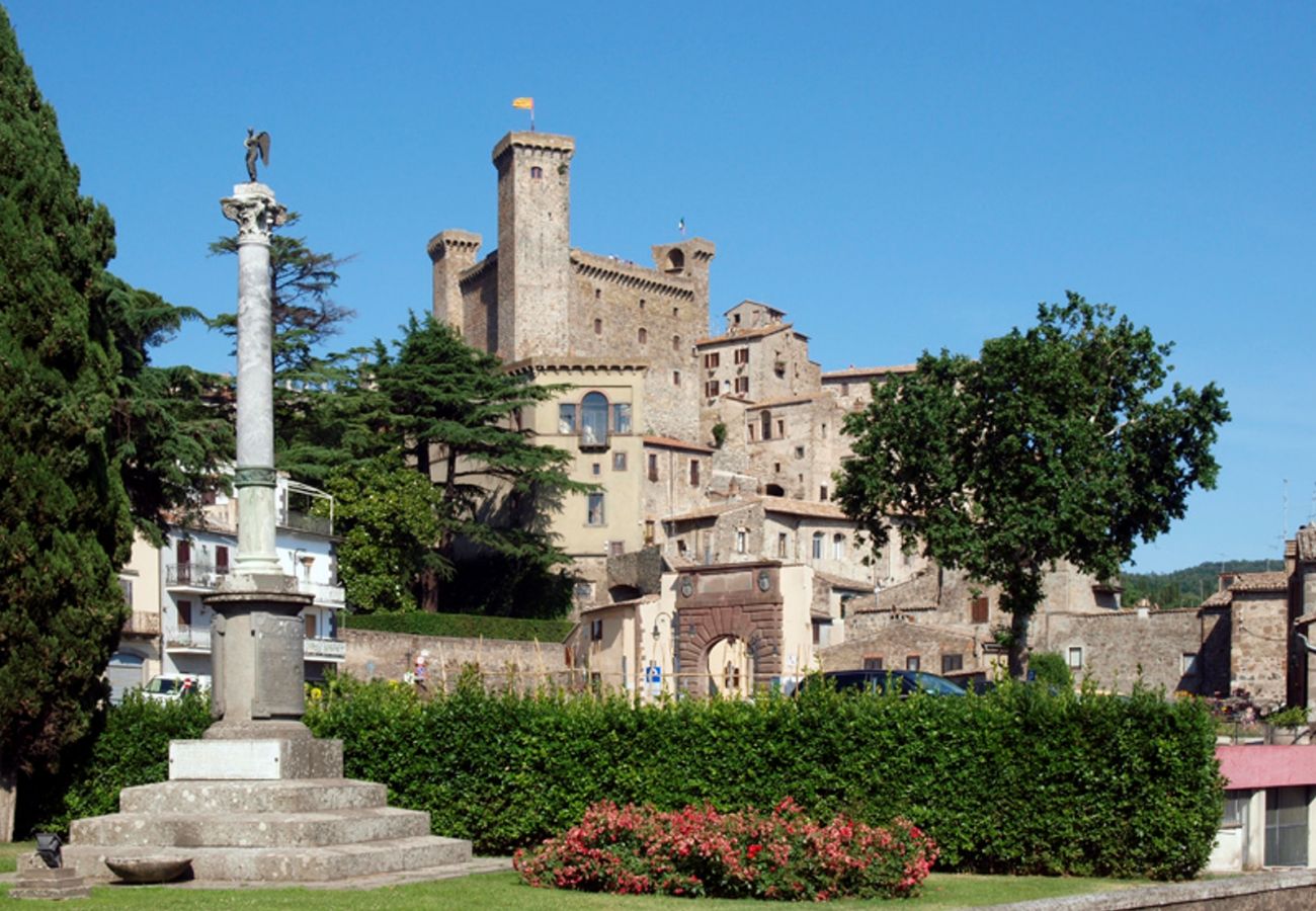 your holiday in the beautiful Italian city Bolsena