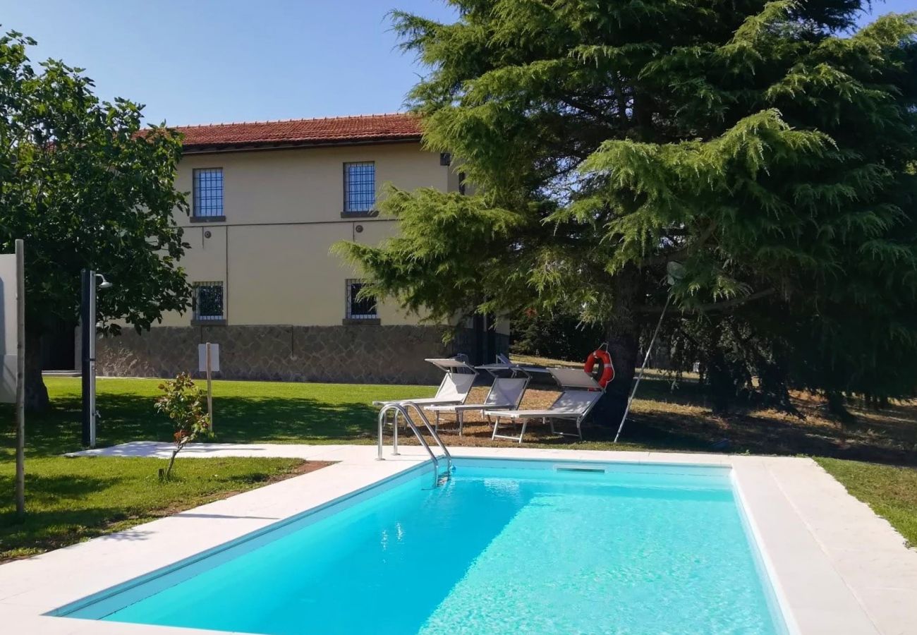 Villa in Montefiascone - Casale Vallalta - Single House with Pool