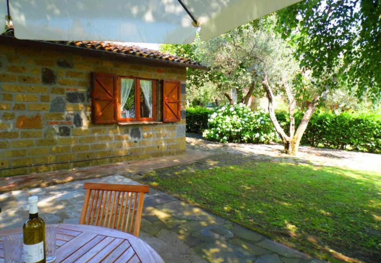 House in Bolsena - Casetta sul Lago- Directly on the Lake