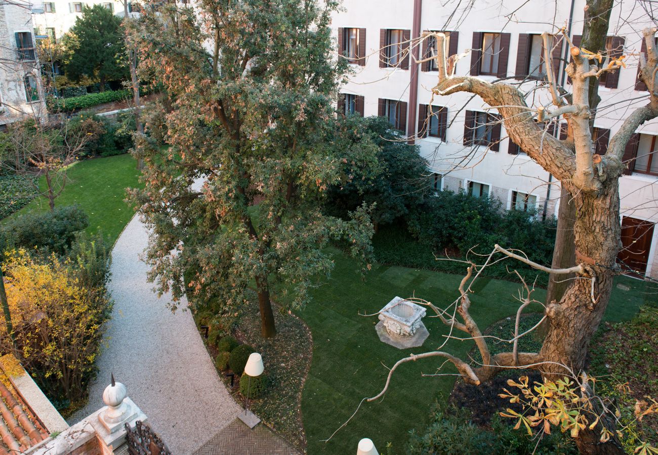 Apartment in Venice - Apartment with private terrace in S.Polo in the heart of Venice