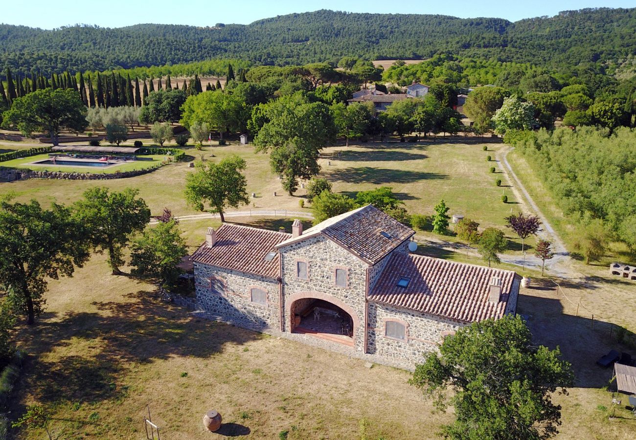 Apartment in Bolsena - Casa 4 - with Saltwaterpool!