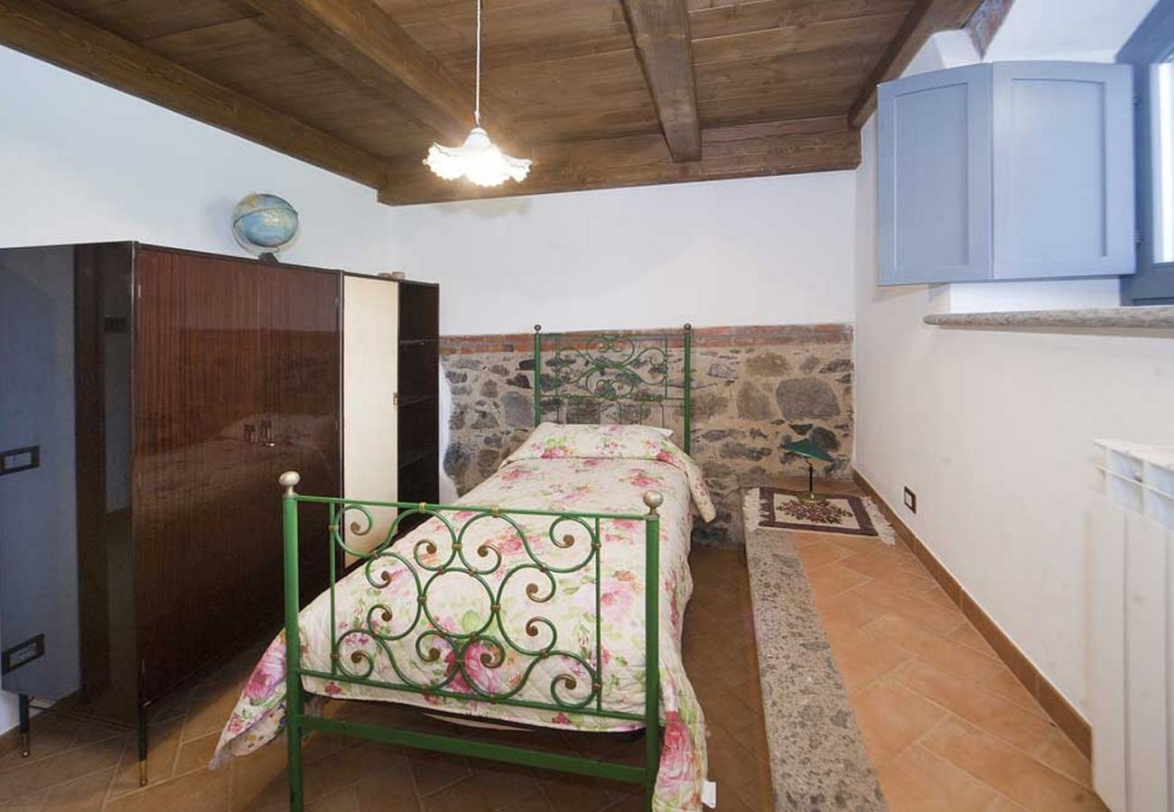 Apartment in Bolsena - Casa 4 - with Saltwaterpool!