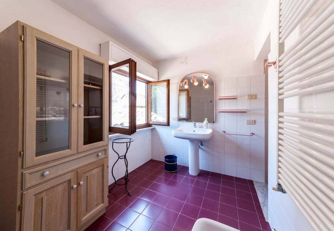 Apartment in Bolsena - Casa Vecchia - with Saltwater- Pool!