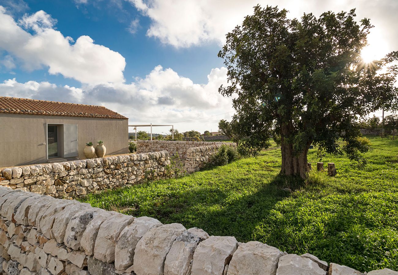 Villa in Ragusa - Designer country villa with pool in Ragusa, Sicily