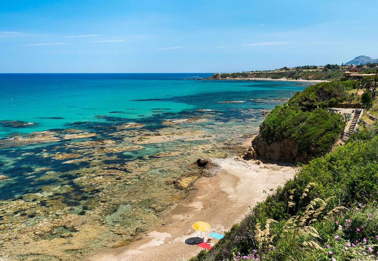 Villa in Cefalù - Seafront villa with terrace, Cefalù, Sicily