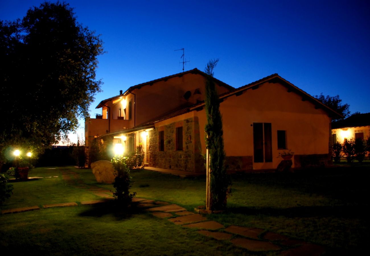 Apartment in Bolsena - Casa Contadino-Holiday Appartment with view on the lake