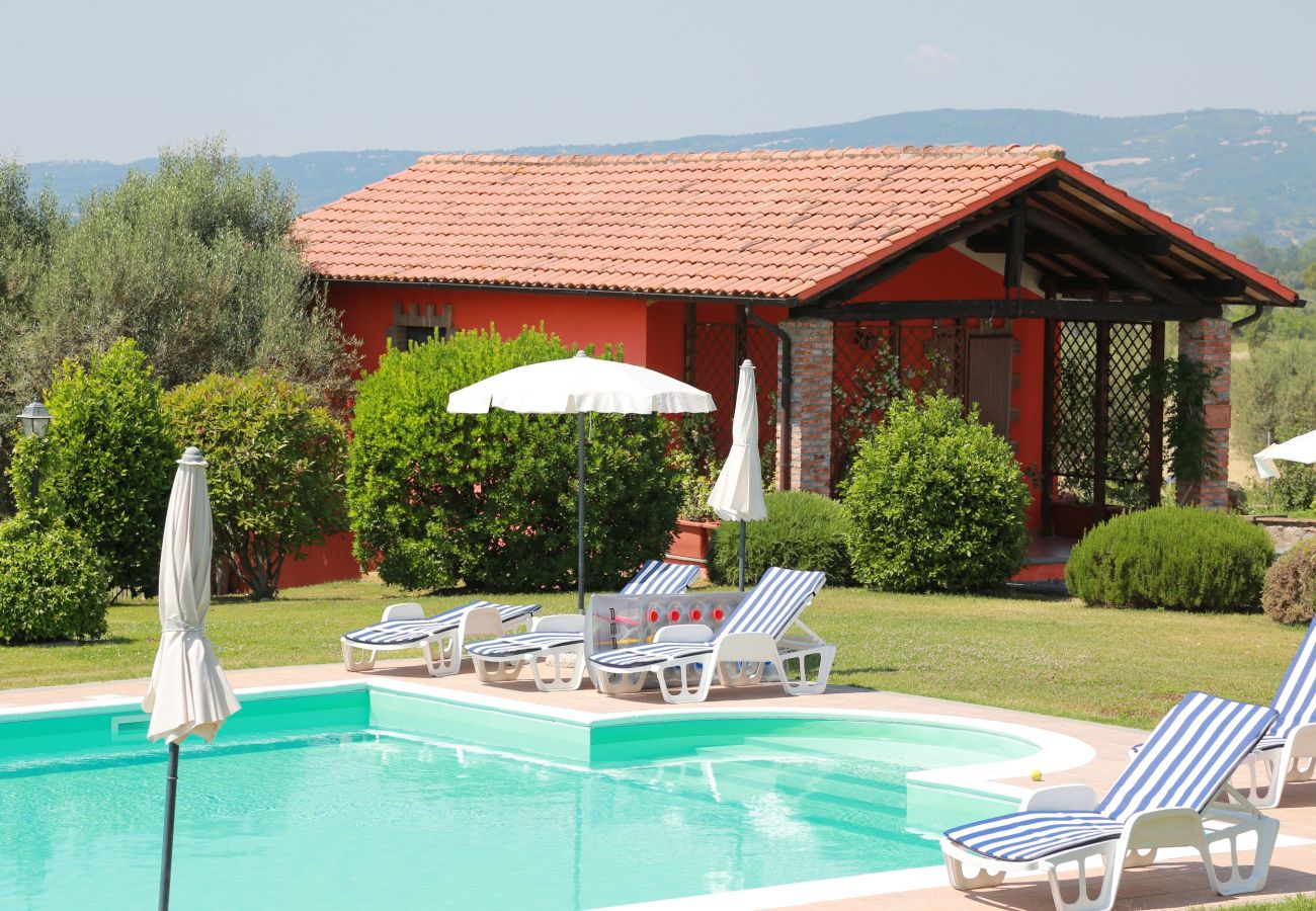 House in Bolsena - Casa Fenile - Holiday house with view on the Pool and beach