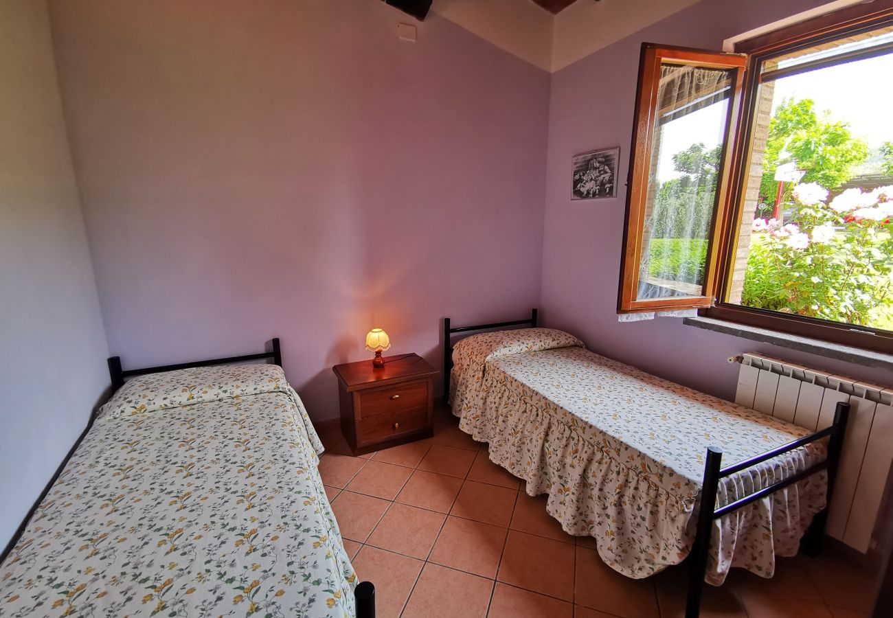 Apartment in Bolsena - Pomposella - Holiday Appartment, tranquillity with Pool