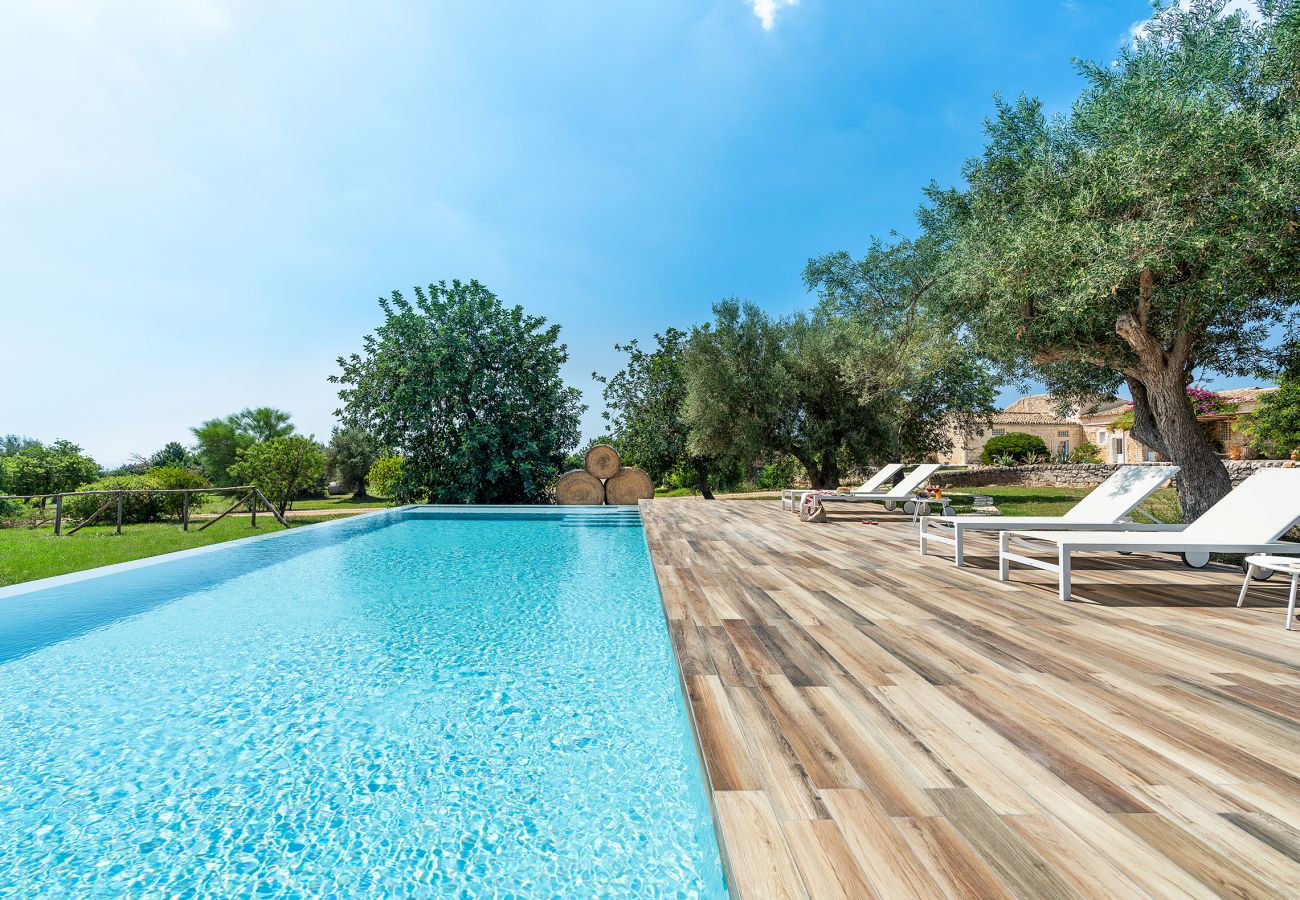 Villa in Scicli - Luxury villa with pool, external kitchen in Scicli, Sicily