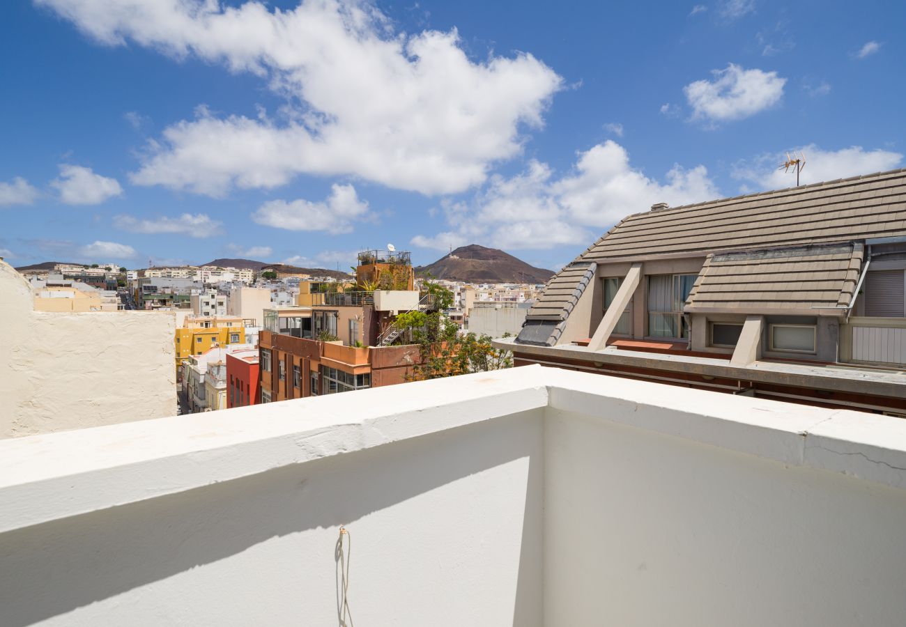 House in Las Palmas de Gran Canaria - Penthouse+Terrace city seaview By CanariasGetaway 