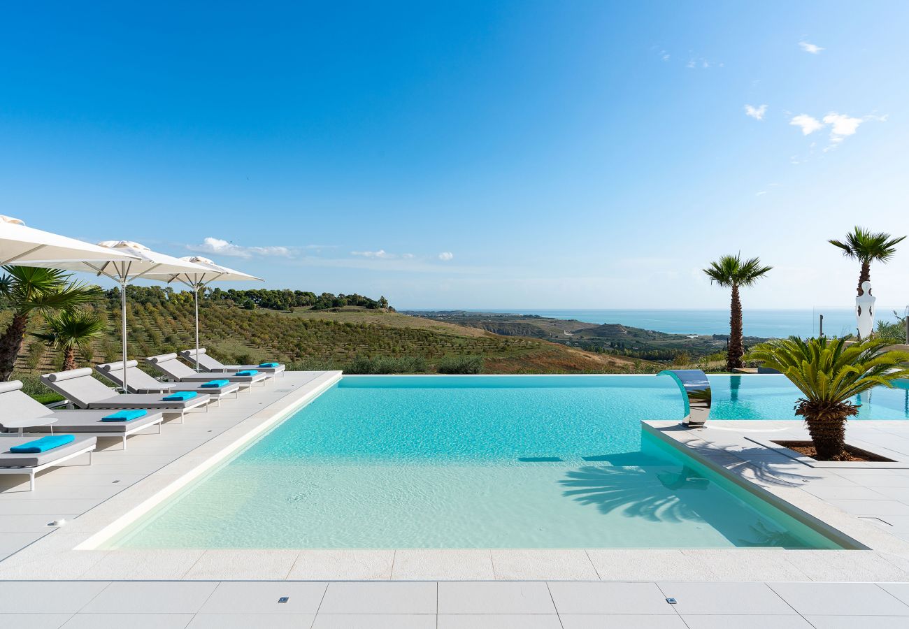 Villa in Ribera - Luxury villa with pool situated near Ribera, Agrigento, Sicily – 6 pax