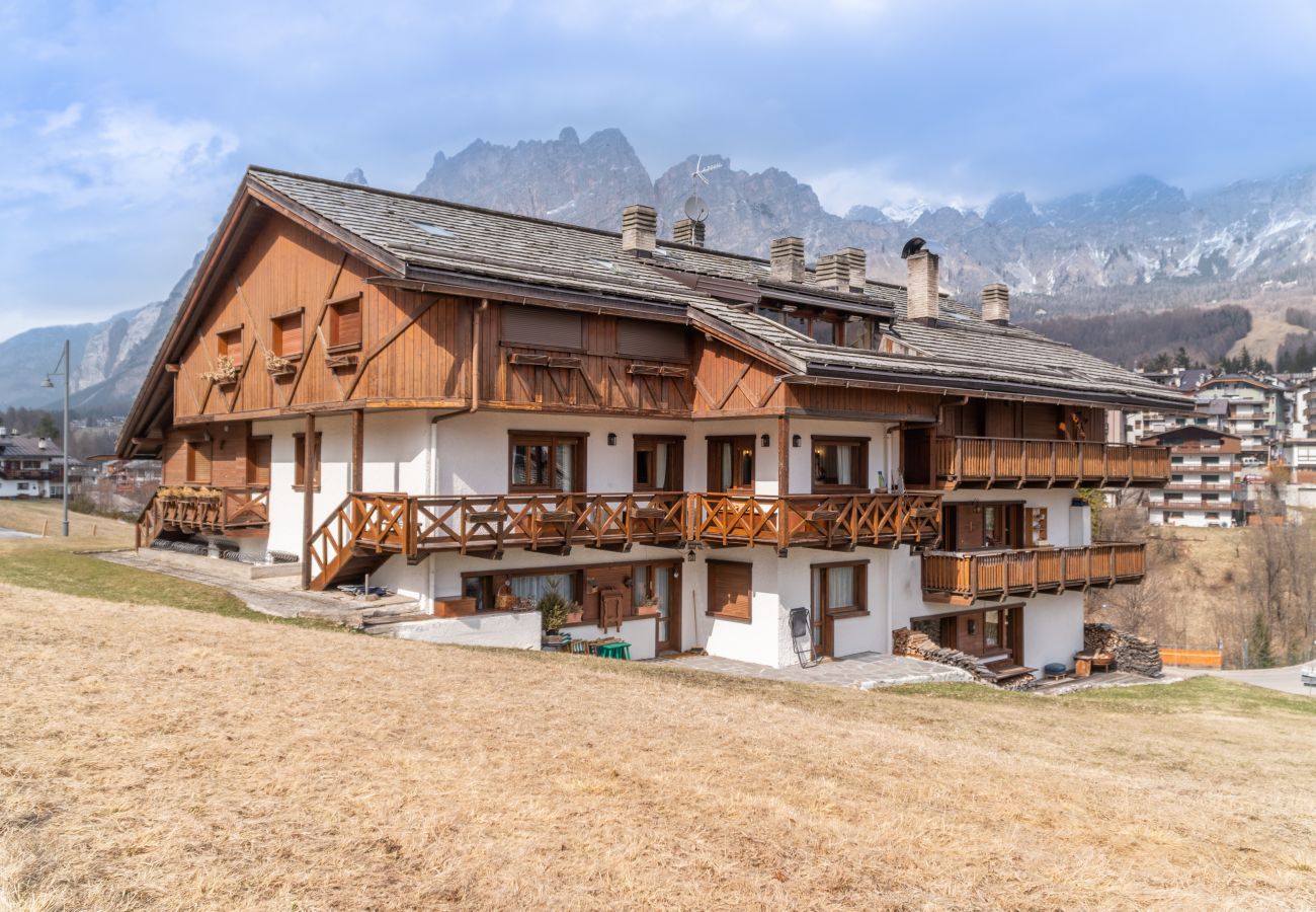 House in Cortina d´Ampezzo - Cortina Lodge R&R