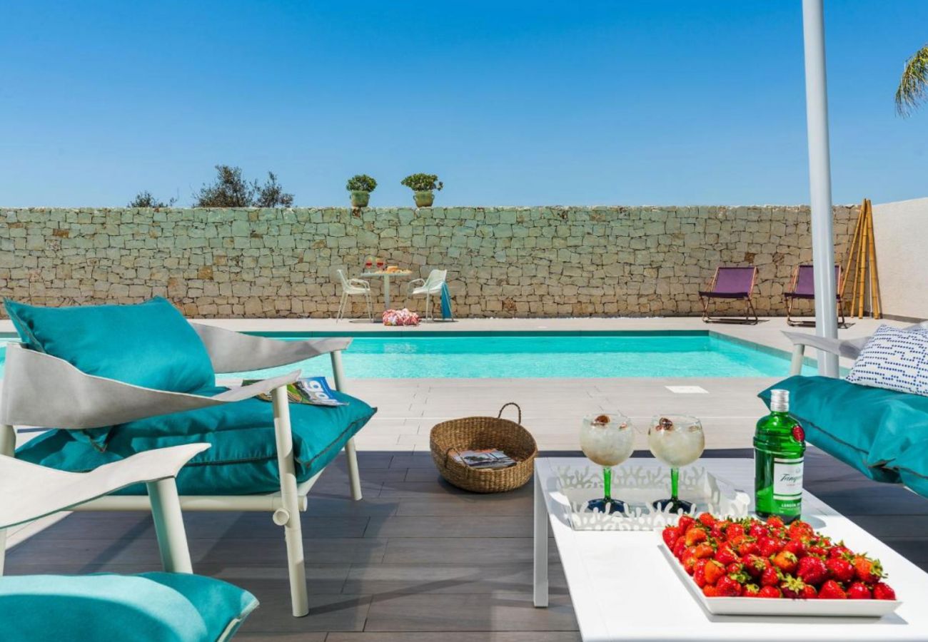 Villa in Noto - Pool villa, 300 metres from beach, San Lorenzo, Sicily