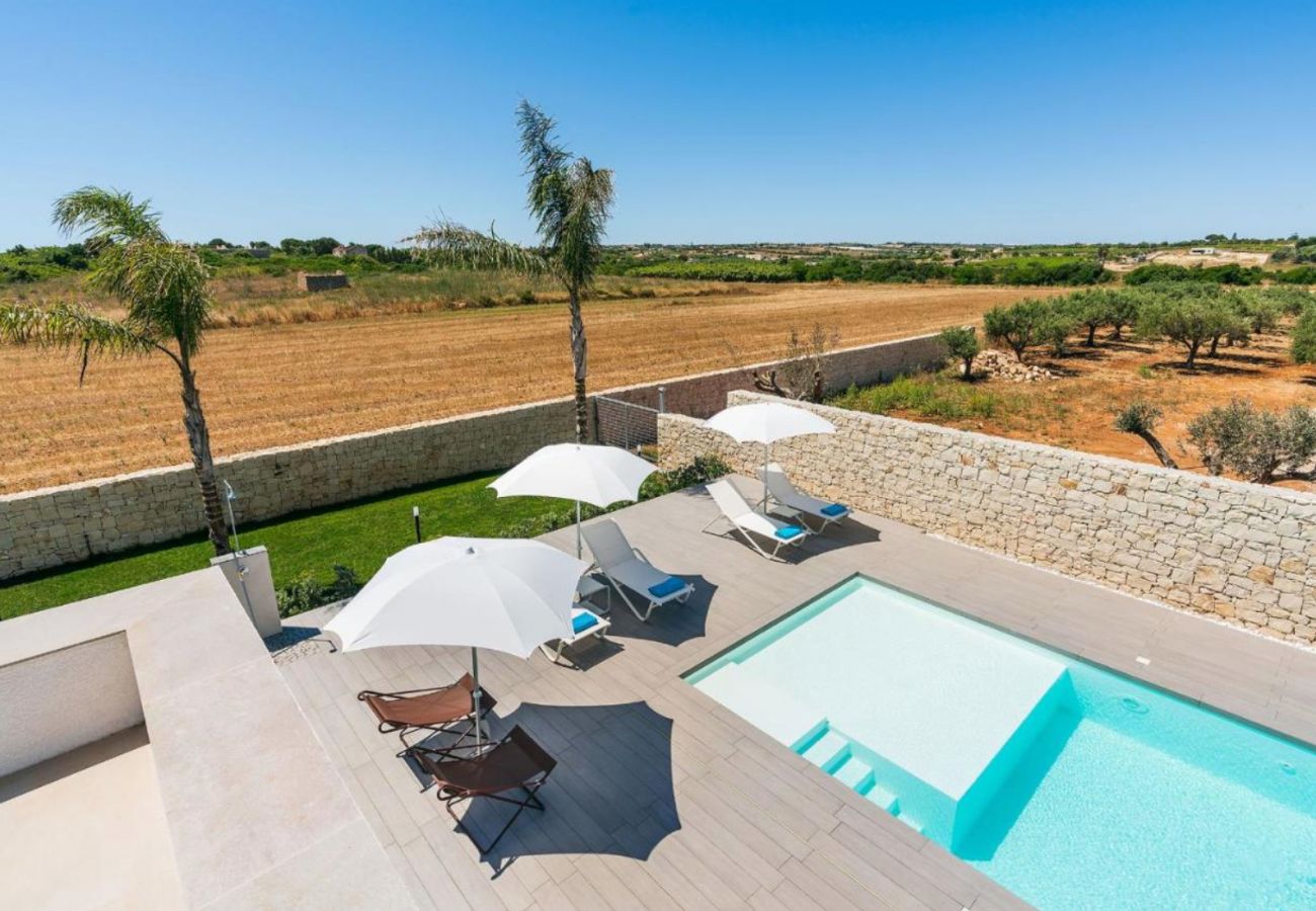 Villa in Noto - Pool villa, 300 metres from beach, San Lorenzo, Sicily