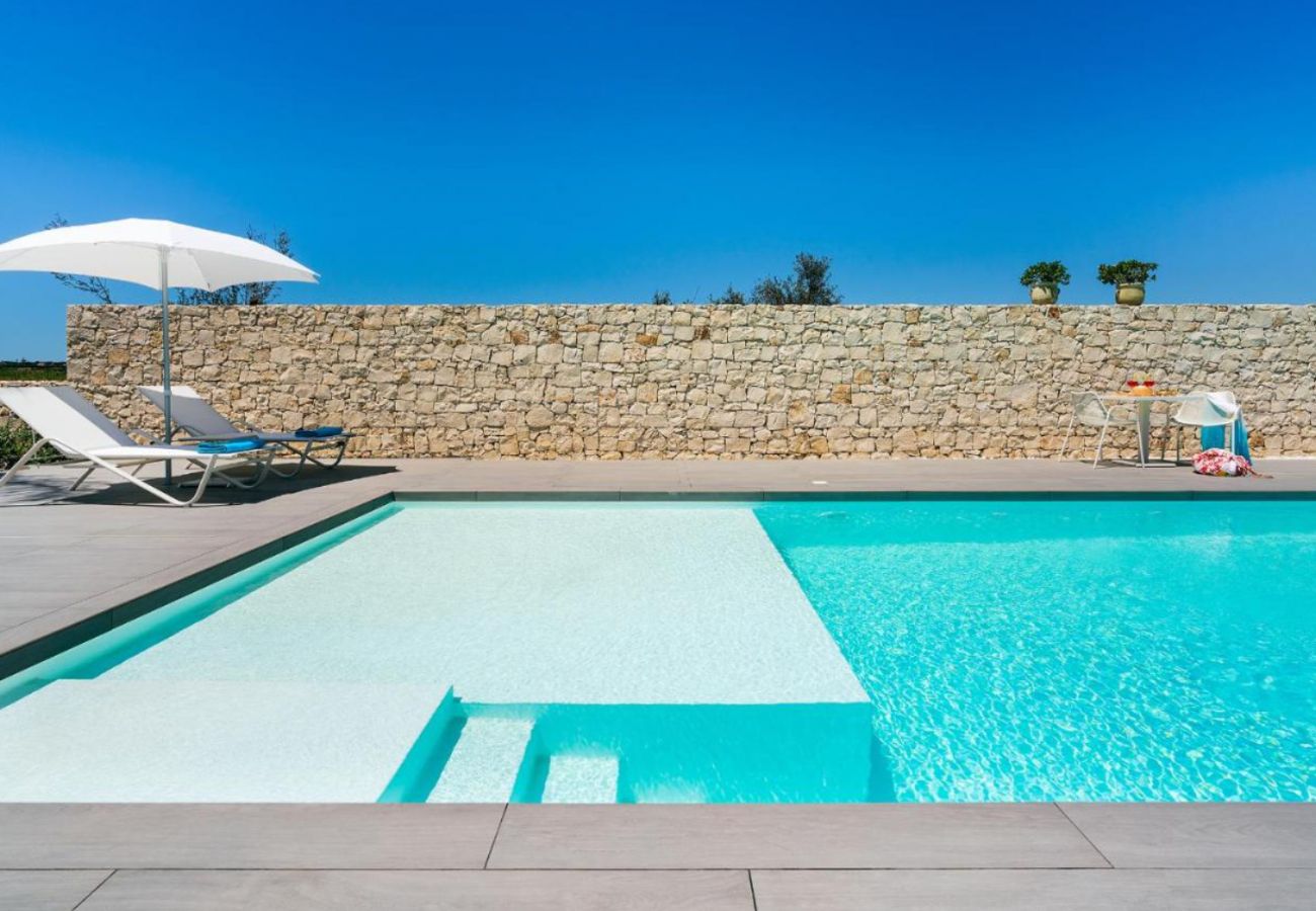 Villa in Noto - Pool villa, 300 metres from beach, San Lorenzo, Sicily