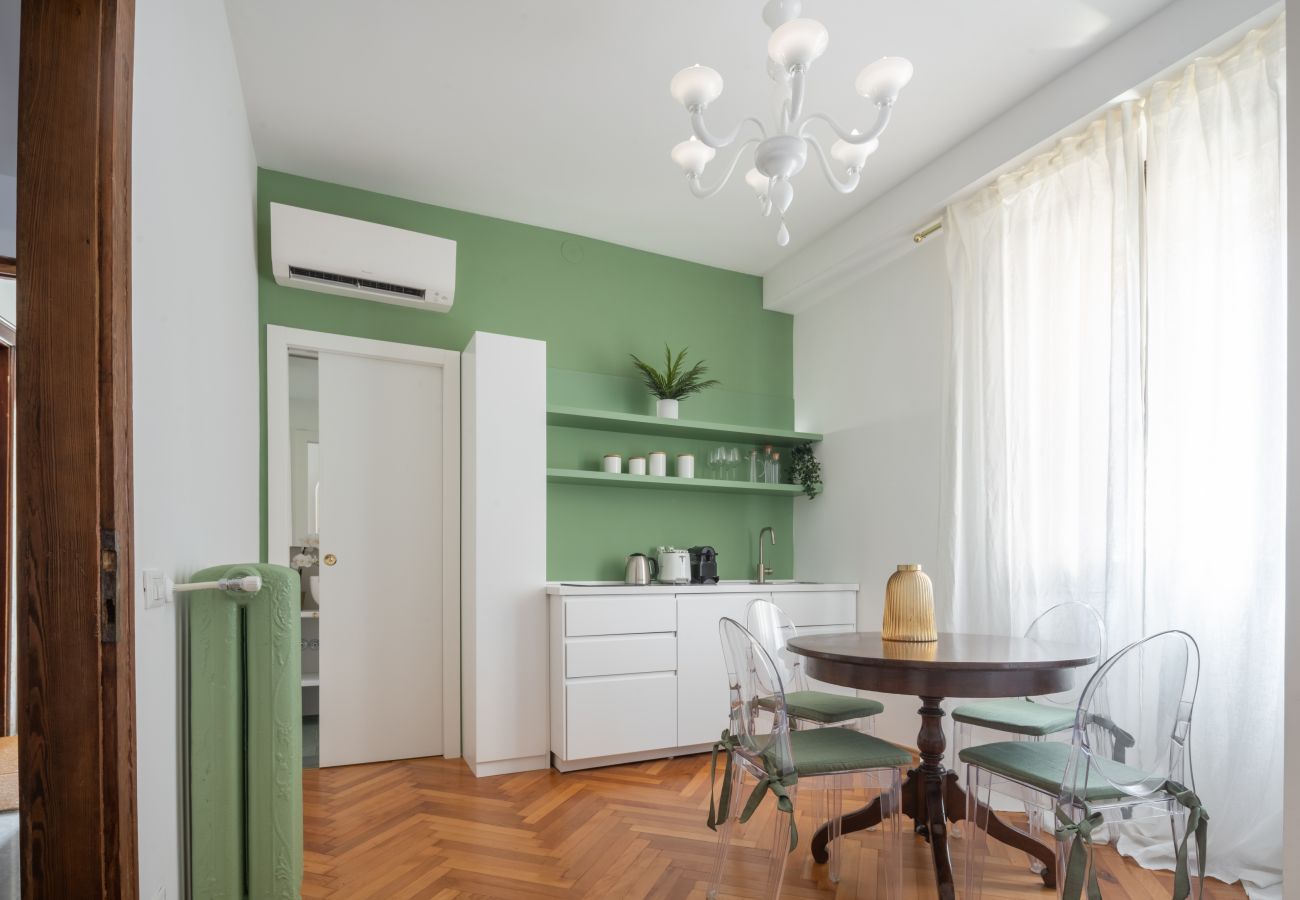 Apartment in Venice - Venetian Palace Green Apartment R&R