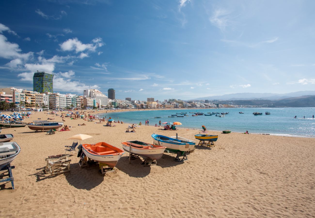 House in Las Palmas de Gran Canaria - Huge Balcony over Las Canteras By CanariasGetaway 