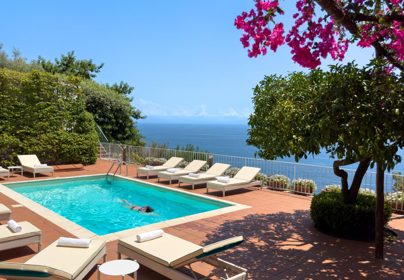 Villa in Amalfi - Villa Bijoux - Luxury Villa Sea View 