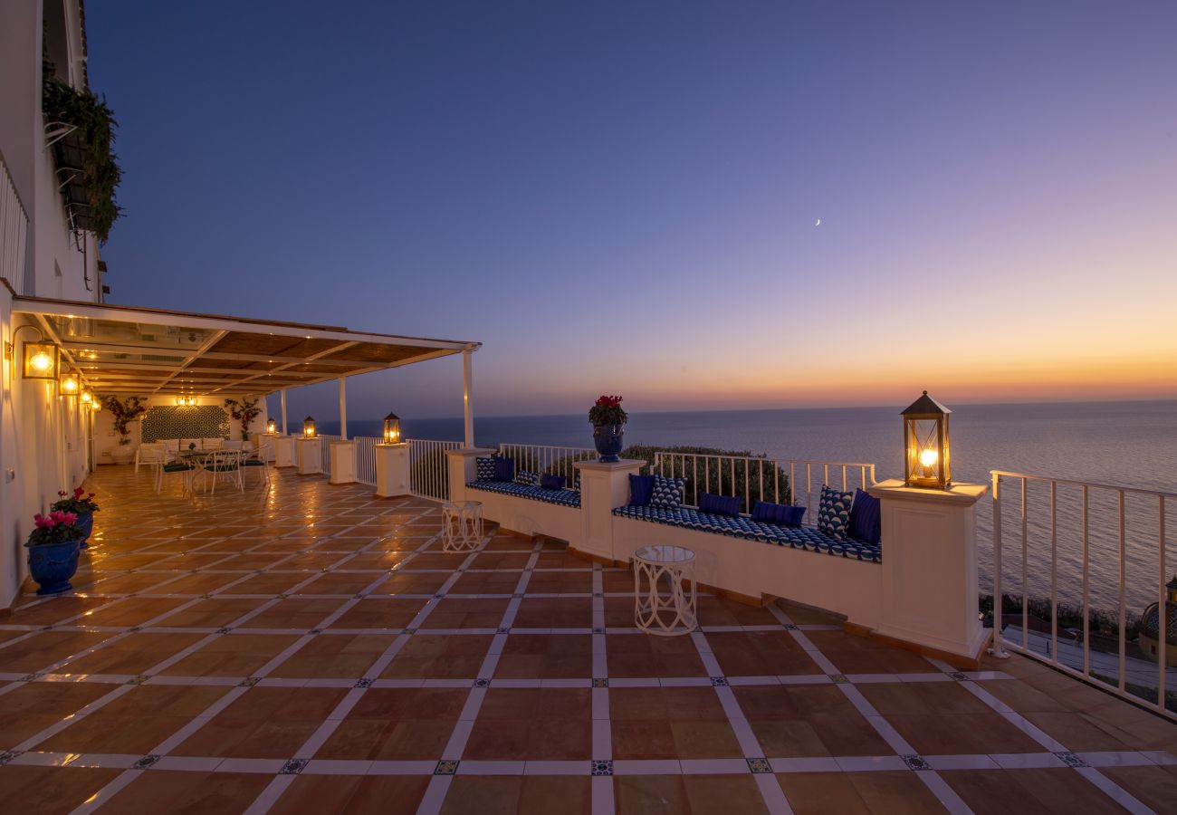 Villa in Praiano - Luxury Villa Malika - Breathtaking view of Capri and Positano