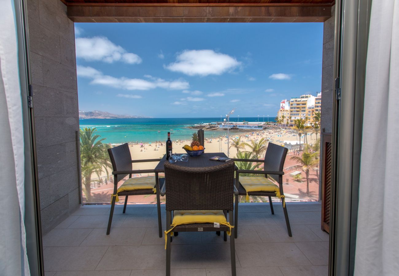 House in Las Palmas de Gran Canaria - Balcony above the Sea -2I By CanariasGetaway 