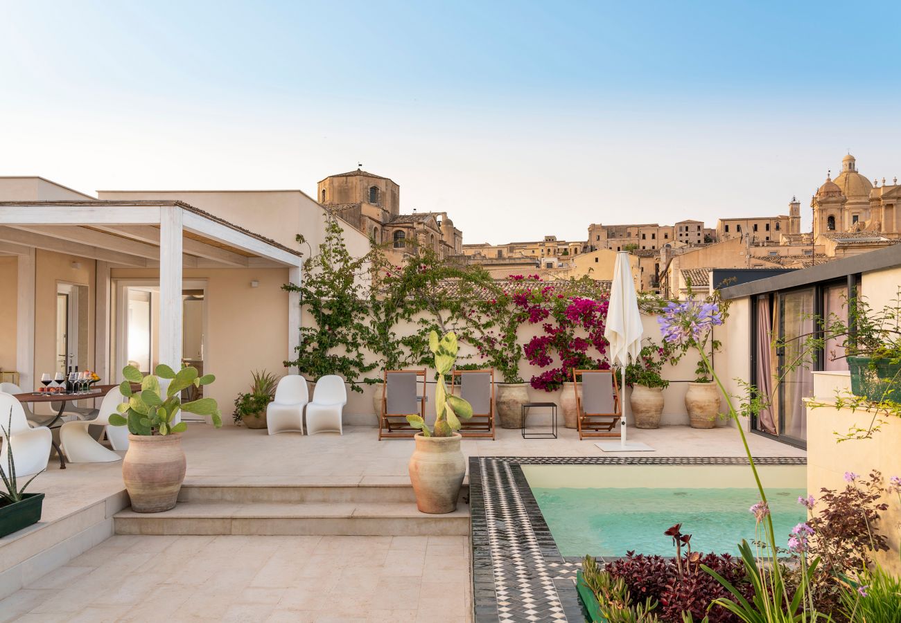 Apartment in Noto - Exclusive property with terrace and plunge-pool, Noto, Sicily